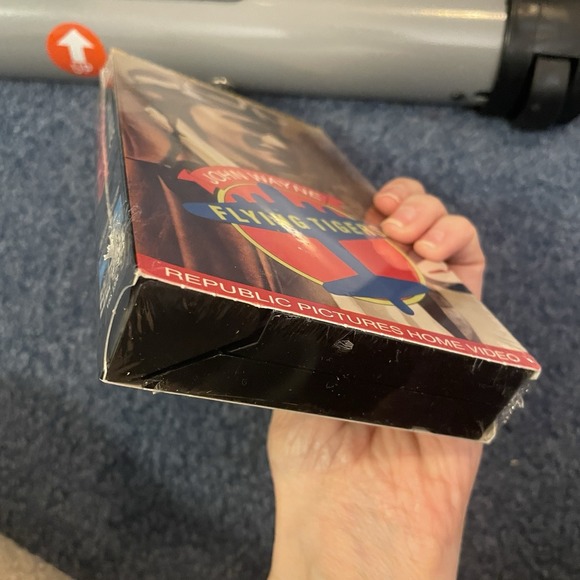 John Wayne Flying Tigers 1990 VHS‎ Digital Color Sealed - Picture 3 of 5